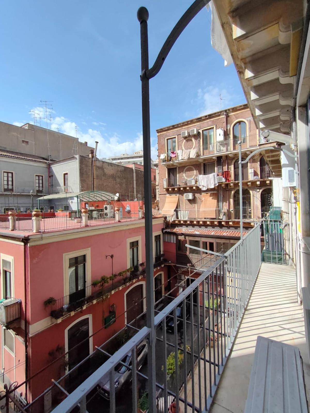 Hibiscus - Etnea Rooms Catania Ngoại thất bức ảnh
